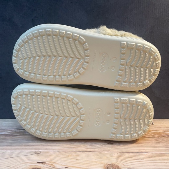 Crocs Furever Crush - Picture 9 of 16